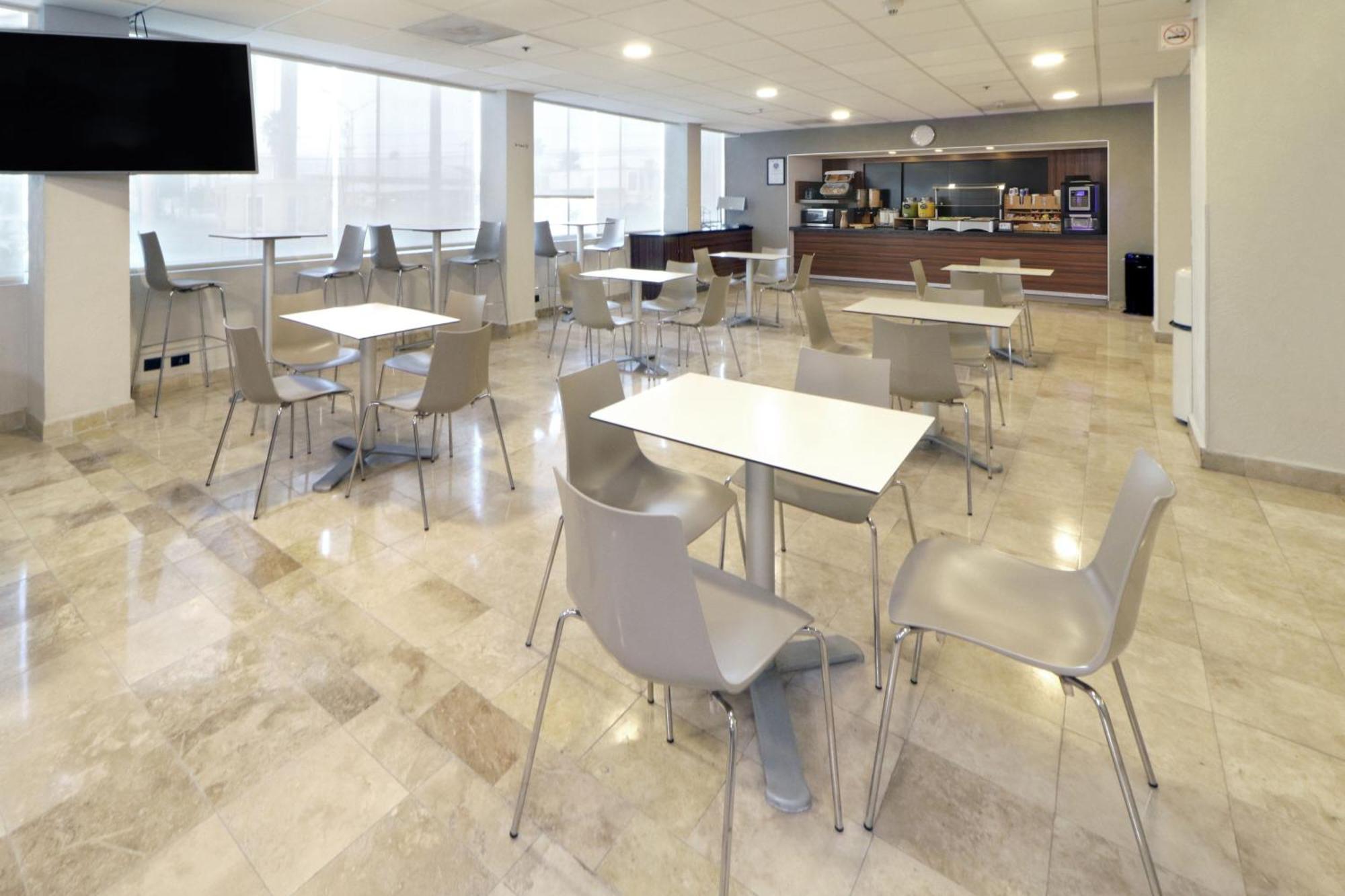 City Express By Marriott Saltillo Sur Exterior foto